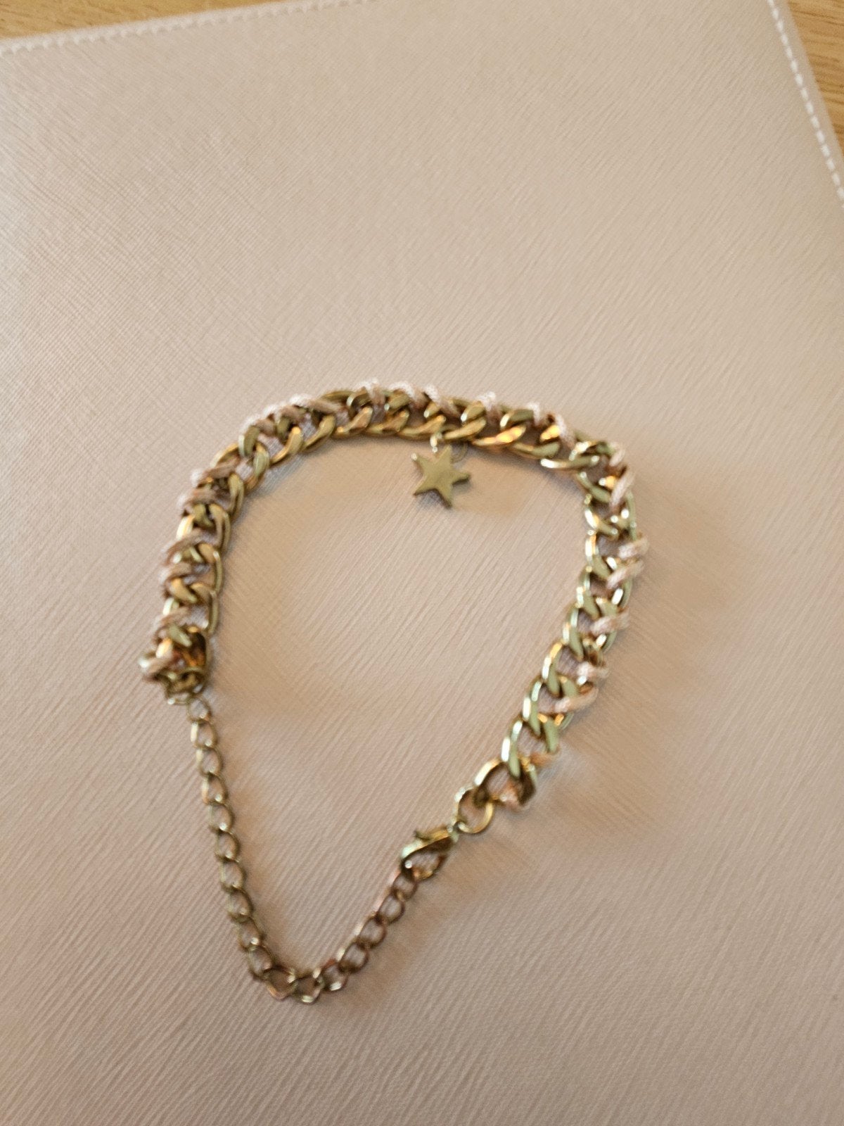 Bracelet Titto en argent 925 — taupe et doré, Bijoux, Sacs & Beauté, Bracelets, Enlèvement ou Envoi, Neuf, Or, Argent