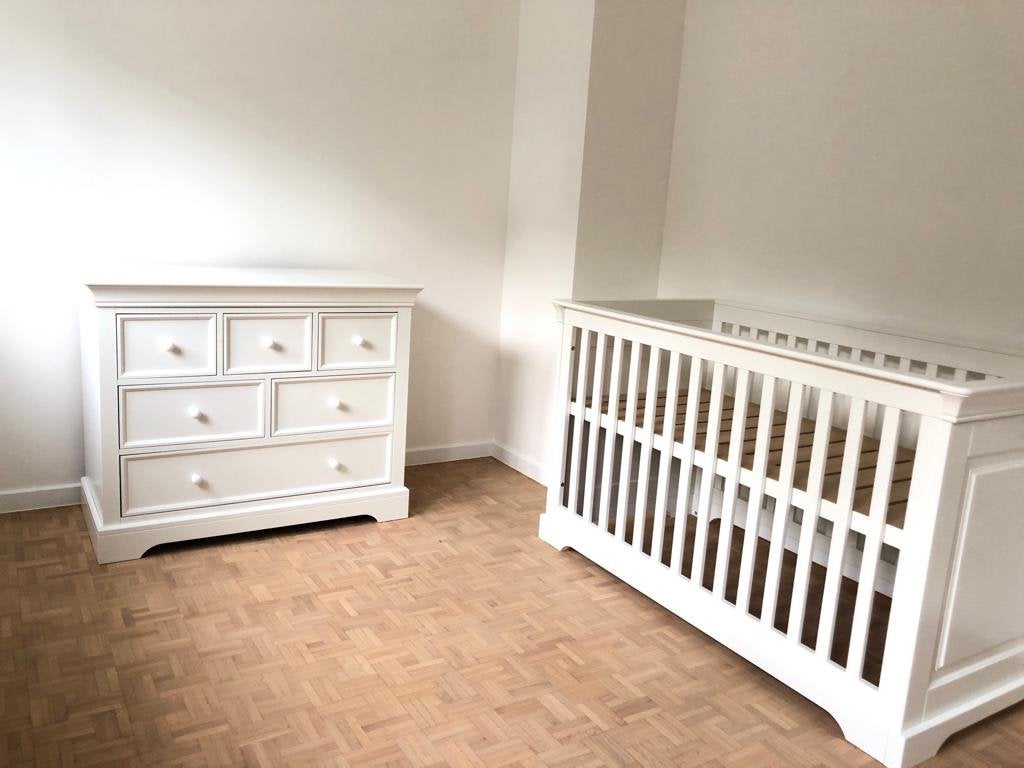 Kidsmill Chateau E4 babykamer – baby/peuterbedje + Commode, Enfants & Bébés, Enlèvement, Utilisé, Garçon ou Fille