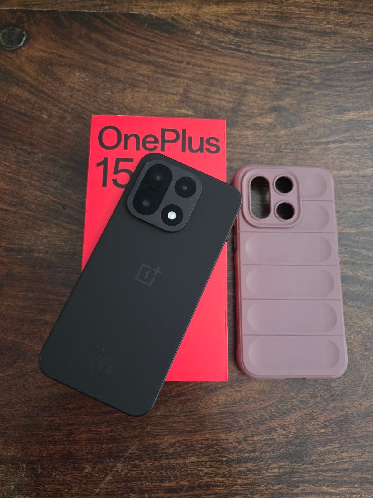 Oneplus 15, Telecommunicatie, Ophalen