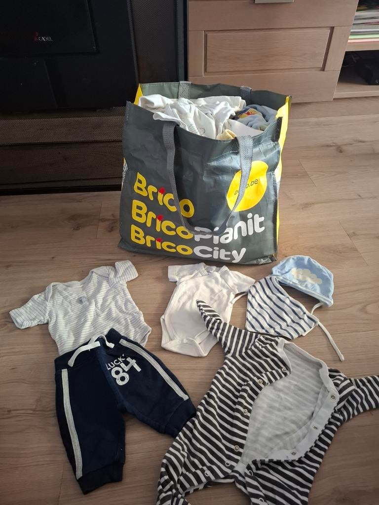 Babykleding jongen 50/56, Ophalen