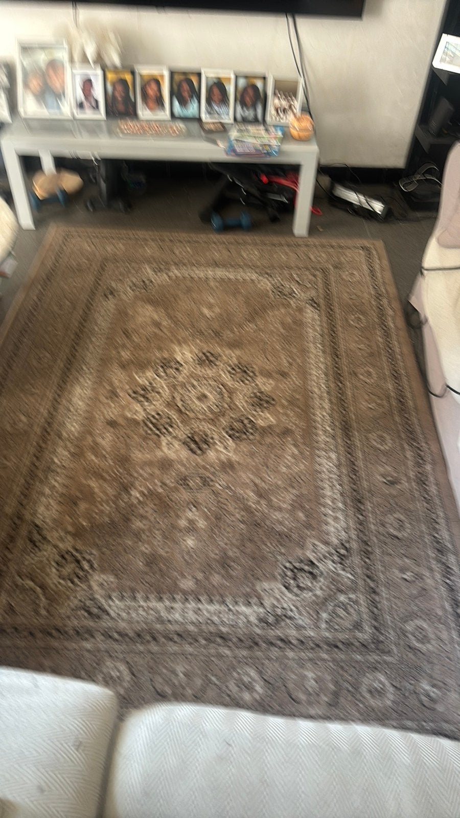 Grand tapis décoratif - disponible immédiatement, Maison & Meubles, Ameublement | Tapis & Moquettes, Comme neuf, Beige, Enlèvement