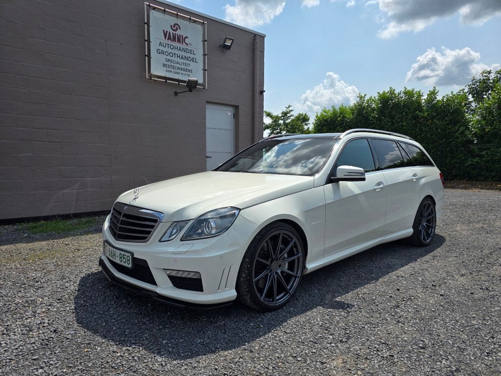 Unieke Mercedes E63 AMG 6.2 V8 , Lichte vracht !, Autos, Cuir, Euro 5, Achat, Entreprise