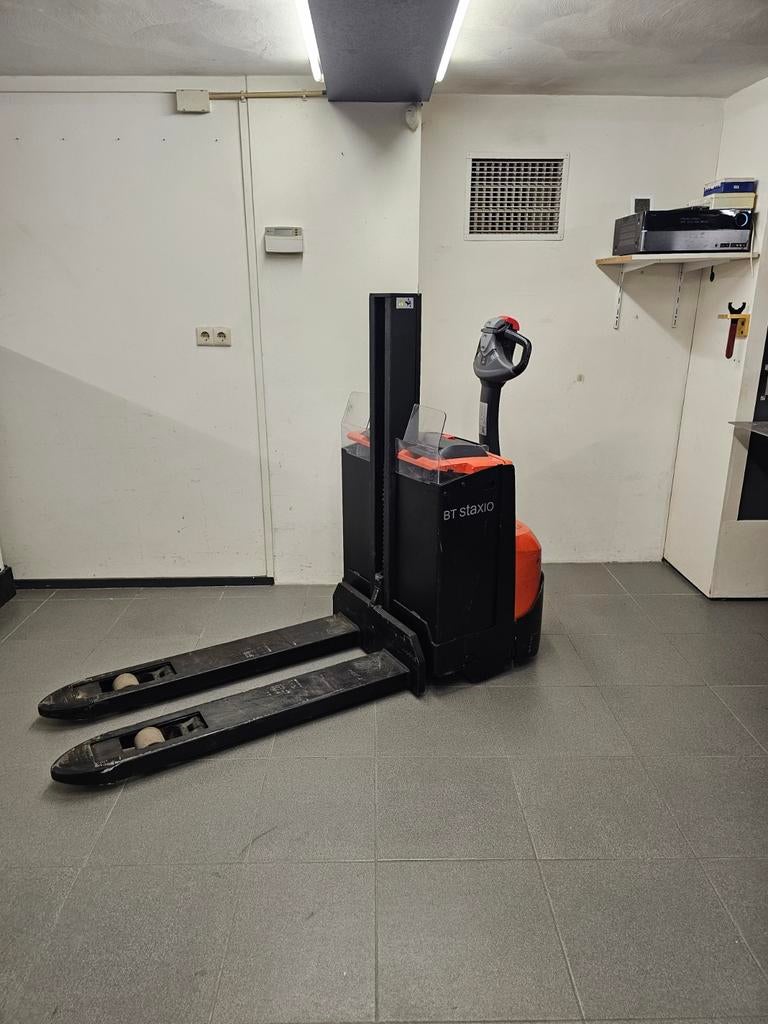 Toyota elektrische stapelaar SWE 080L - 2000kg, Zakelijke goederen, Machines en Bouw | Heftrucks en Intern transport, Heftruck