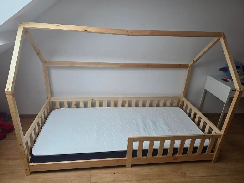 A vendre lit cabane 1 personne bon état, 90 cm, Matelas, Une personne, Enlèvement