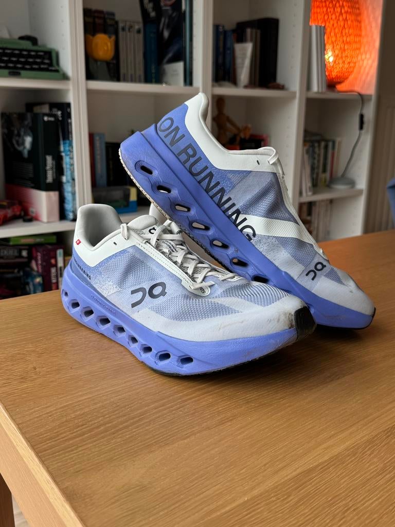 ON Cloudsurfer Next 46 - très peu utilisée, Autres marques, Course à pied, Enlèvement ou Envoi, Chaussures de course à pied