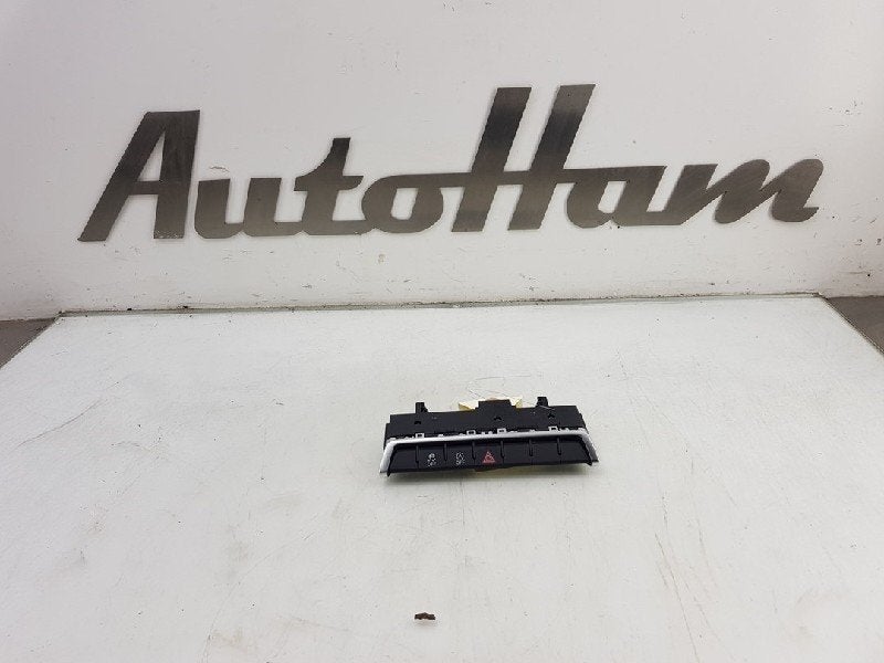 ALARMLICHTEN SCHAKELAAR A3 Sportback (8YA) (|83A925301AE|), Dhr. J. Ham, Gebruikt, Administratie@autoham.nl, Audi
