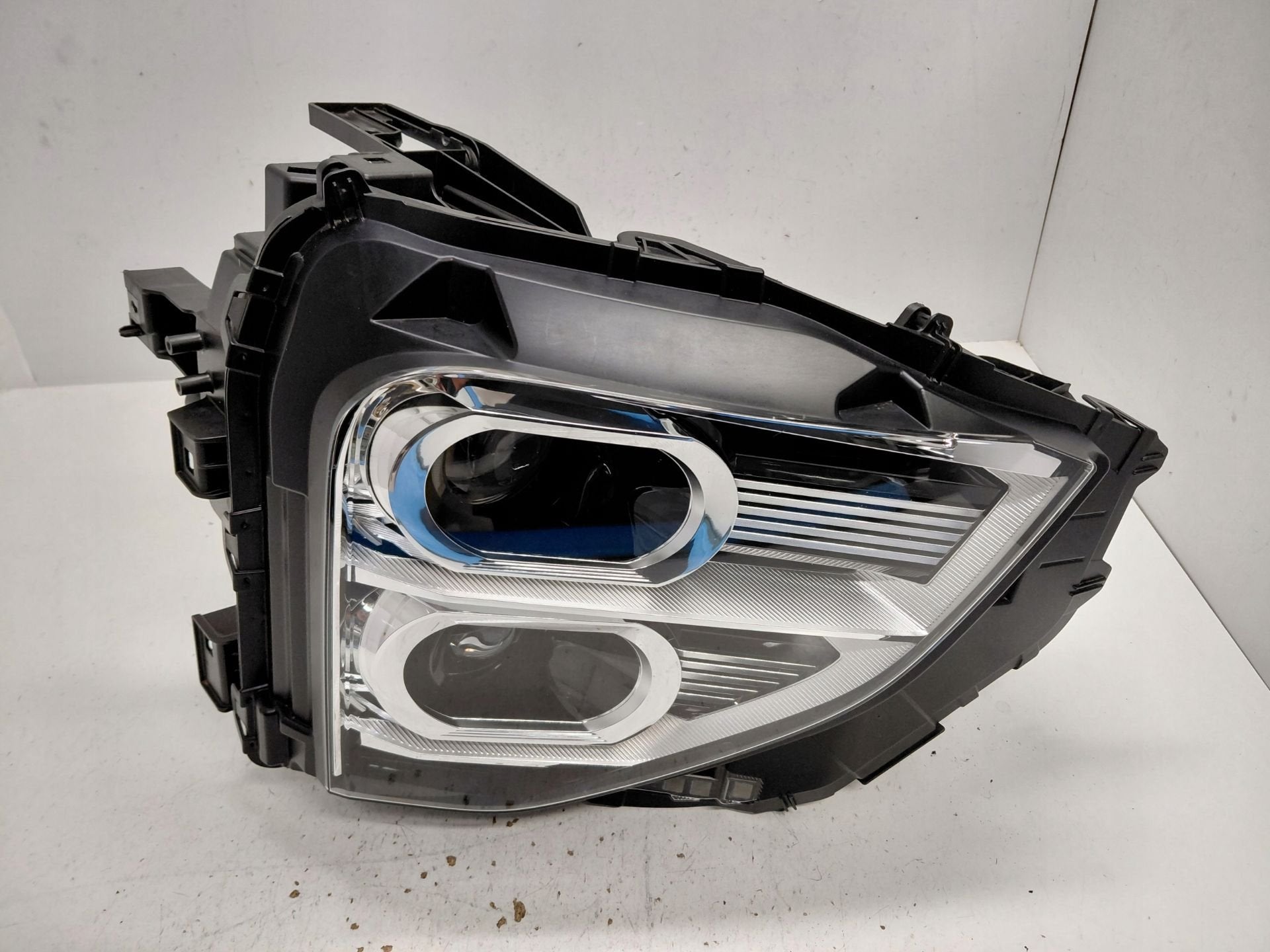 Phare avant droit Mitsubishi Eclipse Cross, Info@mitsubishi-motors.com, Mitsubishi Motors Corporation, Utilisé, Mitsubishi