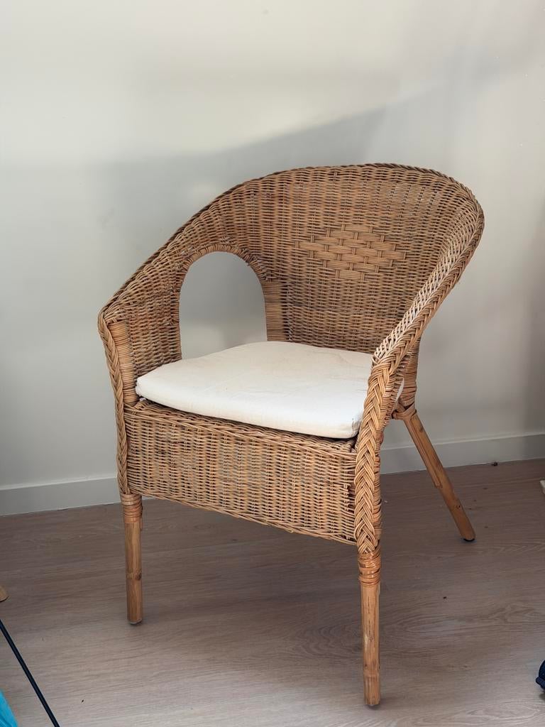Mooie rieten stoel met kussentje, Enlèvement, Comme neuf