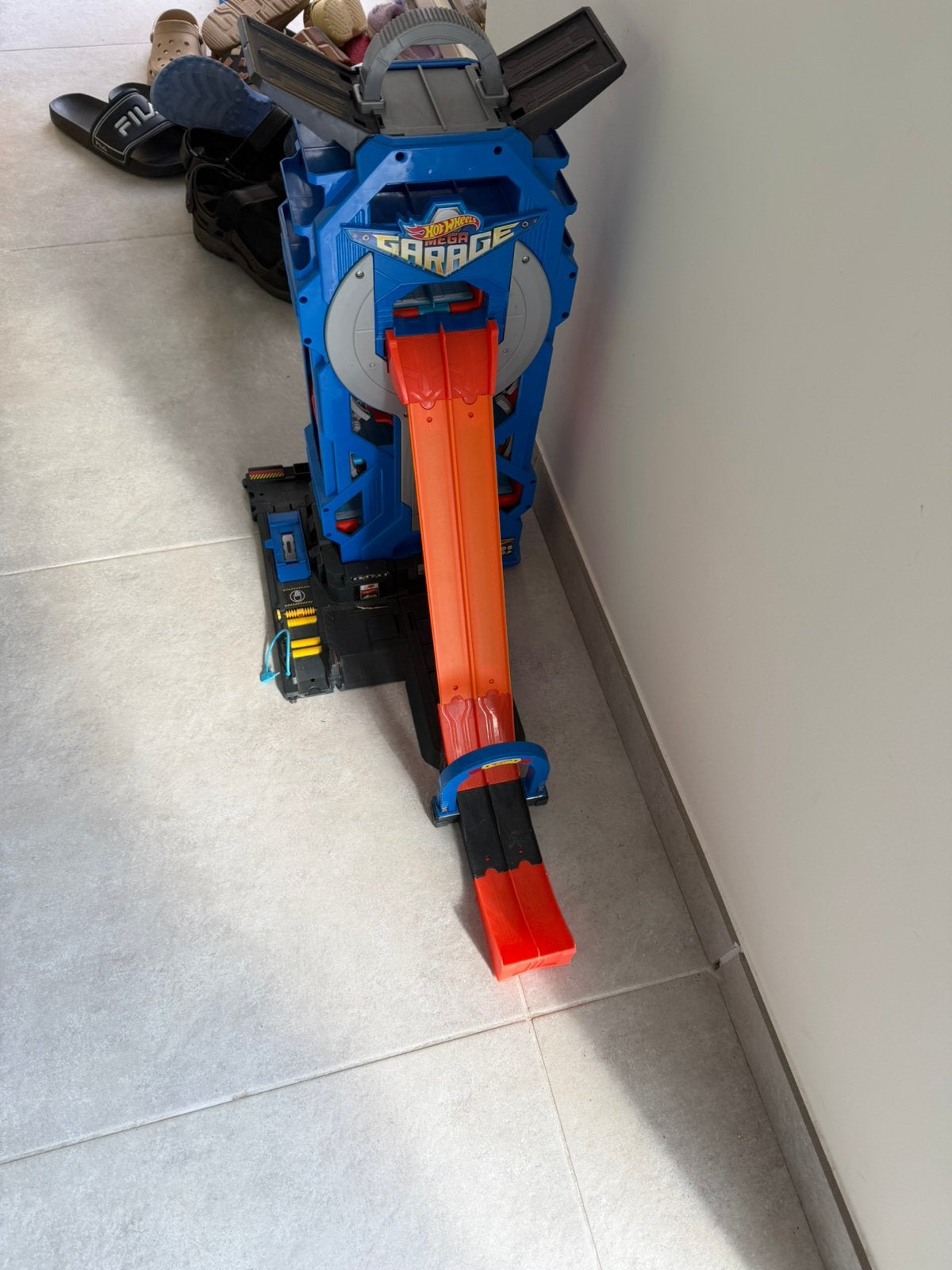 Garage hotwheels, Enlèvement, Comme neuf