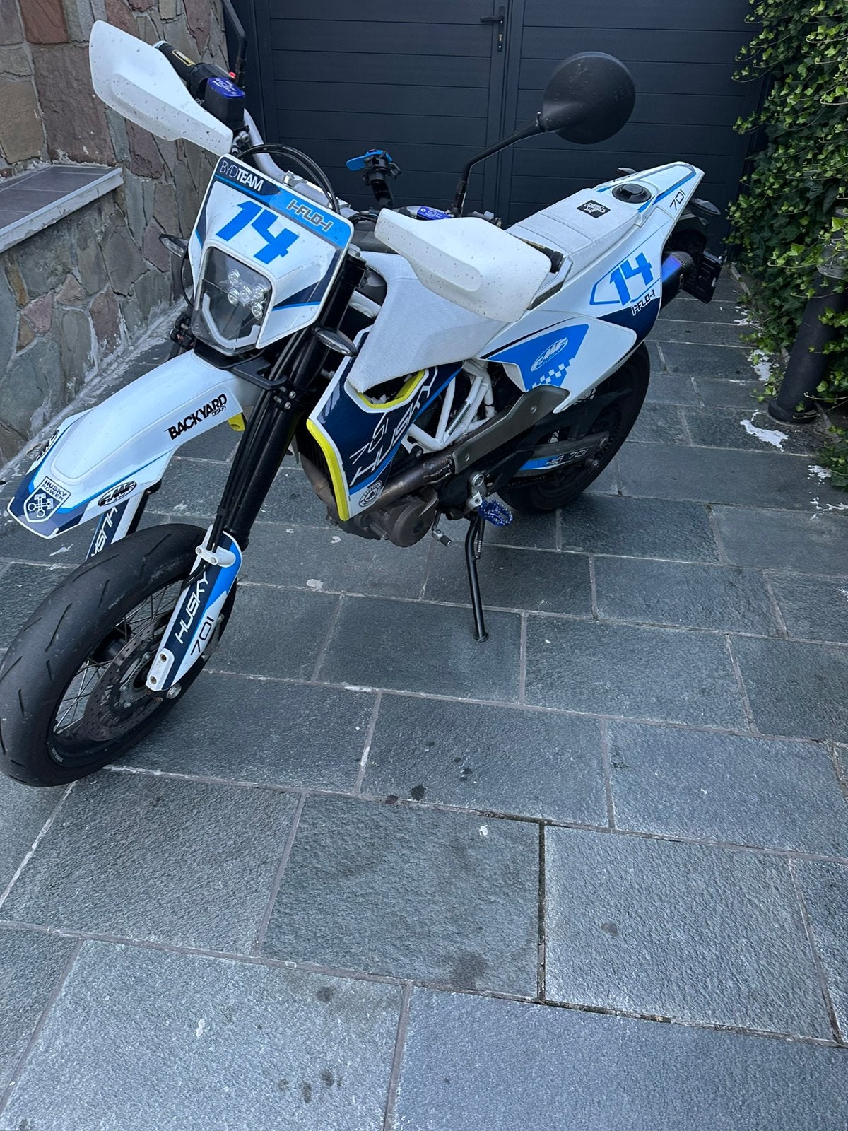 Husqvarna 701 A2, Motoren, Motoren | Husqvarna, Particulier, Enduro, 12 t/m 35 kW, 1 cilinder, Minimaal motorrijbewijs A2, LED Verlichting