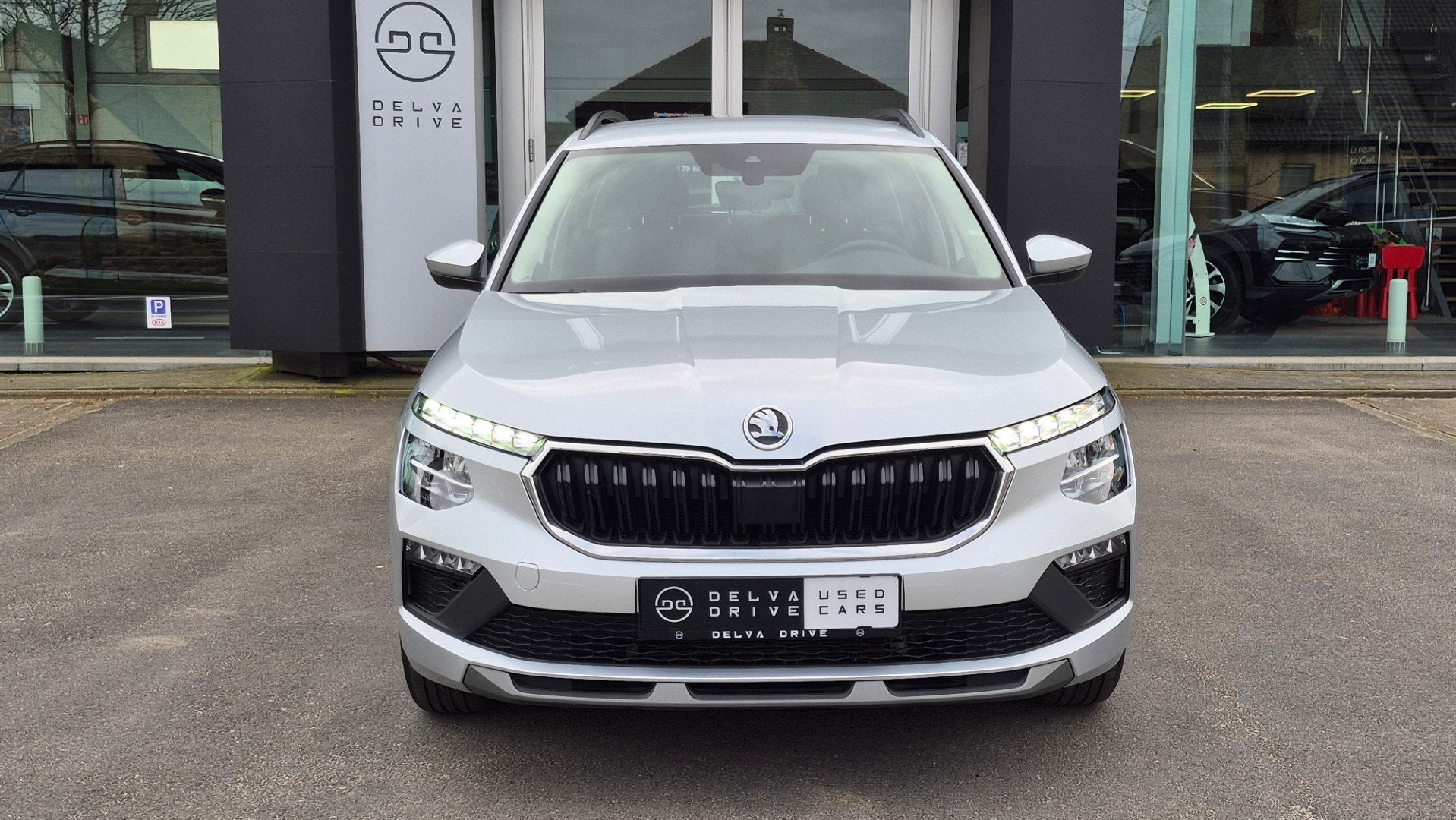 Skoda Kamiq 1.0 TSi Selection, Autos, Argent ou Gris, Achat, Entreprise, Boîte manuelle