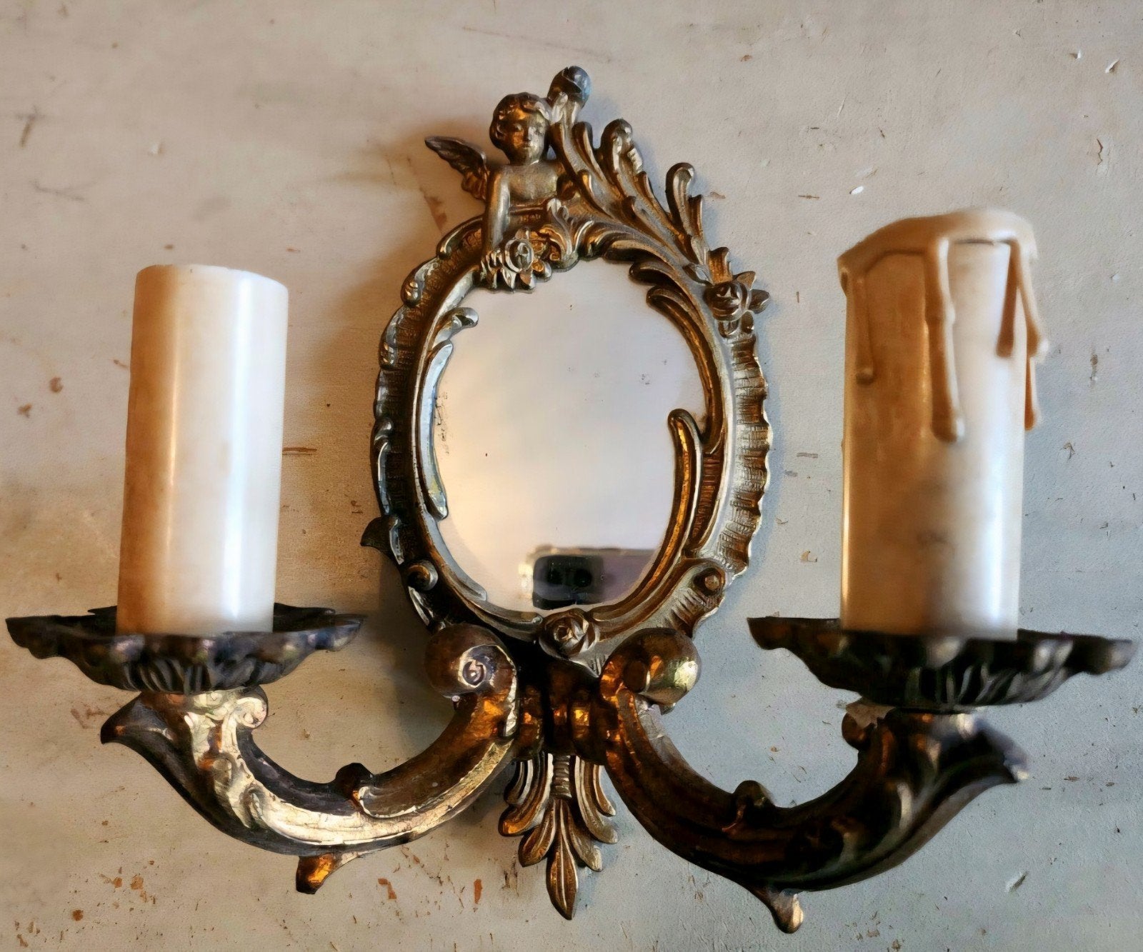 Antieke wandverlichting, Ophalen