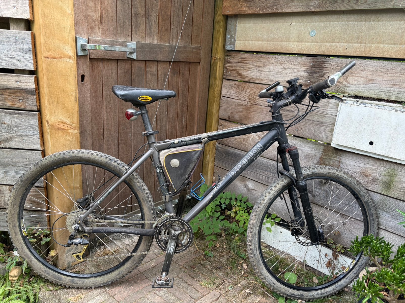 VTT Rockrider 8.1 noir 26 pouces L, Autres marques, 45 à 49 cm, Enlèvement, Utilisé