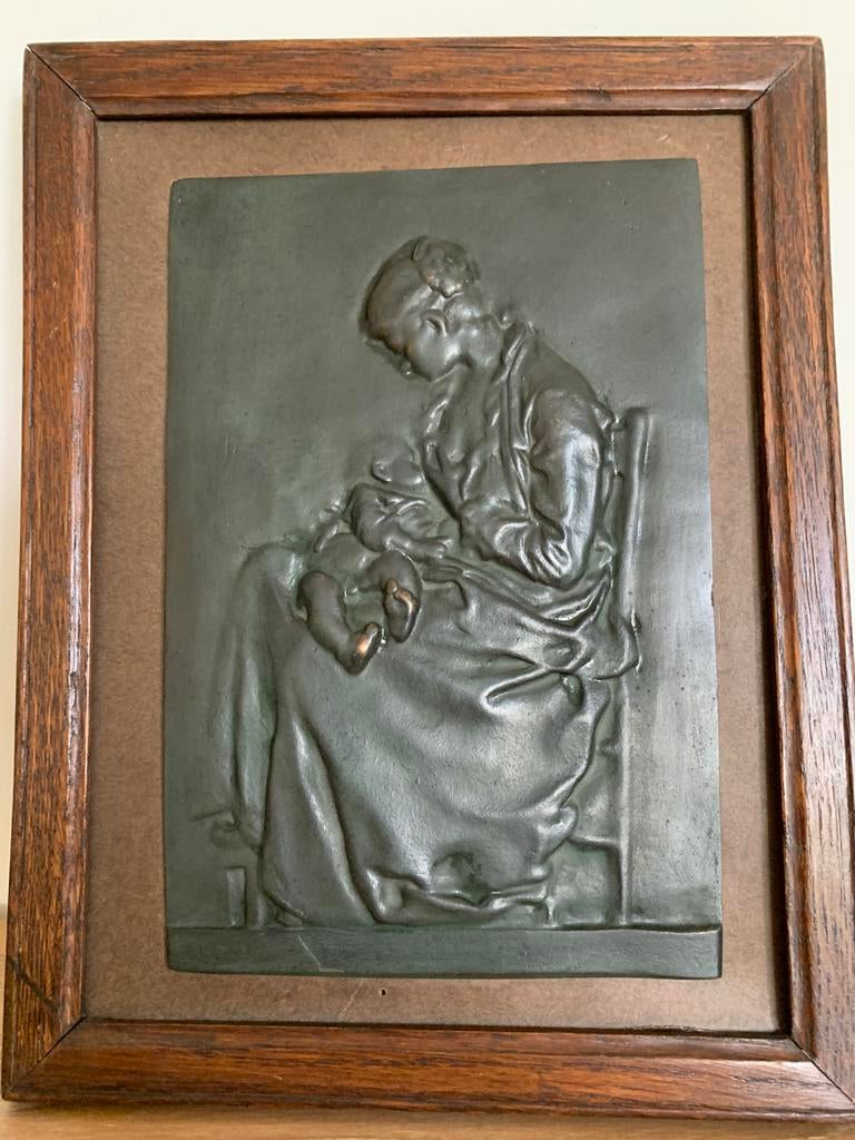 Art Nouveau bronzen reliëf – Jonge moeder met kind, Antiek en Kunst, Ophalen of Verzenden