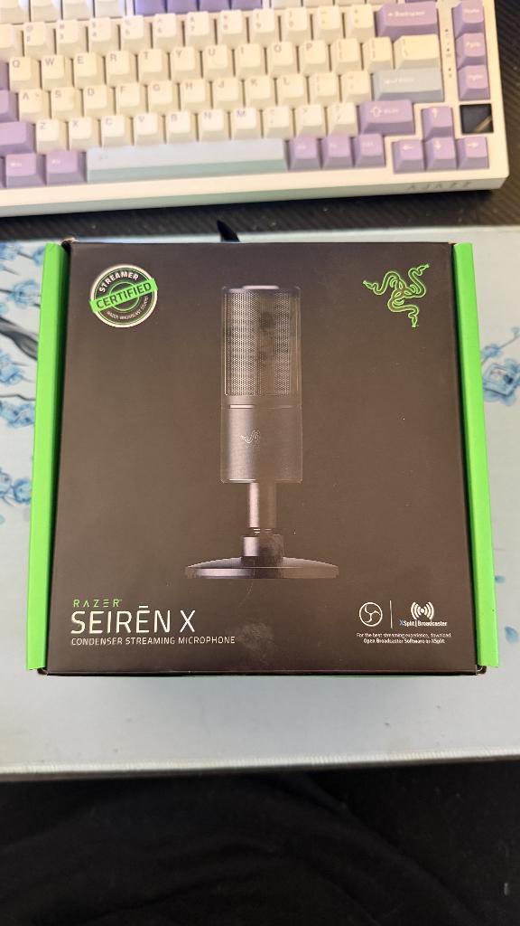 RAZER Seiren X USB Microphone + Microphone Arm, Muziek en Instrumenten, Microfoons, Ophalen of Verzenden, Zo goed als nieuw, Overige typen