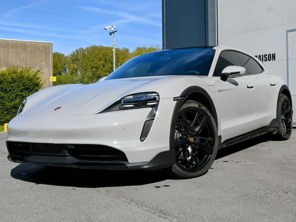 Porsche Taycan Taycan Cross Turismo 93.4 kWh - Porsche Appro, Autos, Porsche, Cuir, Argent ou Gris, Achat, 381 ch