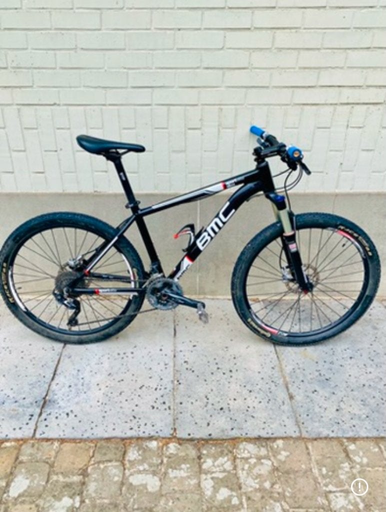 VÉLO DE MONTAGNE BMC taille S, Vélos & Vélomoteurs, Enlèvement