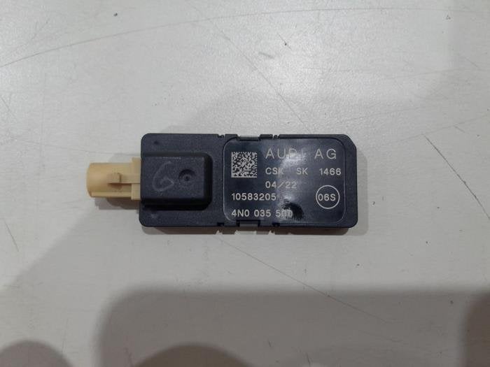 Antenne van een Audi E-Tron, Gebruikt, -, -, -
