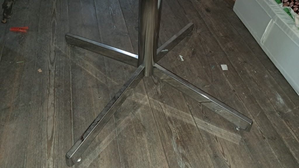 Table ronde blanche 100 cm – pied central chromé, Maison & Meubles, Rond, 50 à 100 cm, Enlèvement, Utilisé