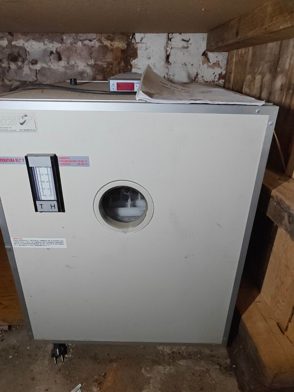 Broedkast fiem (zonder keermotor deze is wel te koop online), Ophalen