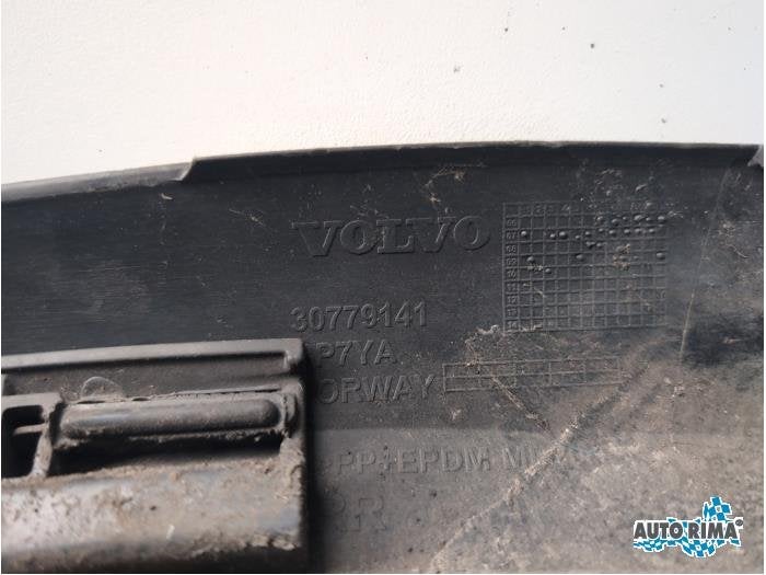Wielrand achter van een Volvo C30, Gebruikt, -, -, Ophalen of Verzenden