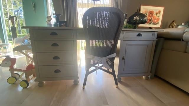 bureau, Ophalen, Hout, 180 cm, Zo goed als nieuw