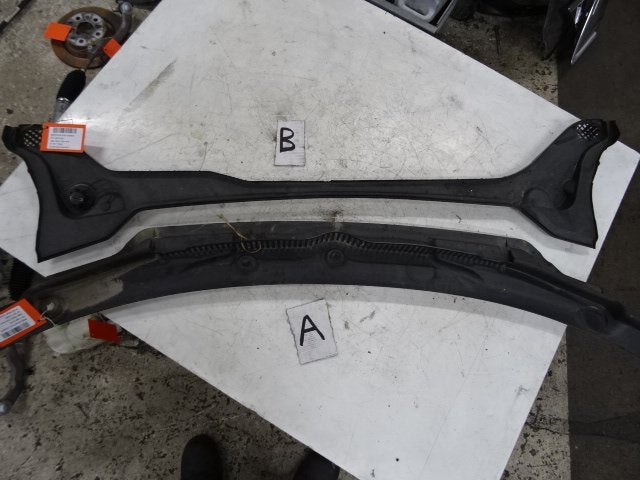 SIERLIJSTEN VOORRUIT BMW 2 serie Active Tourer (F45), Gebruikt, Voor, Mevr. I. Hauben, BMW