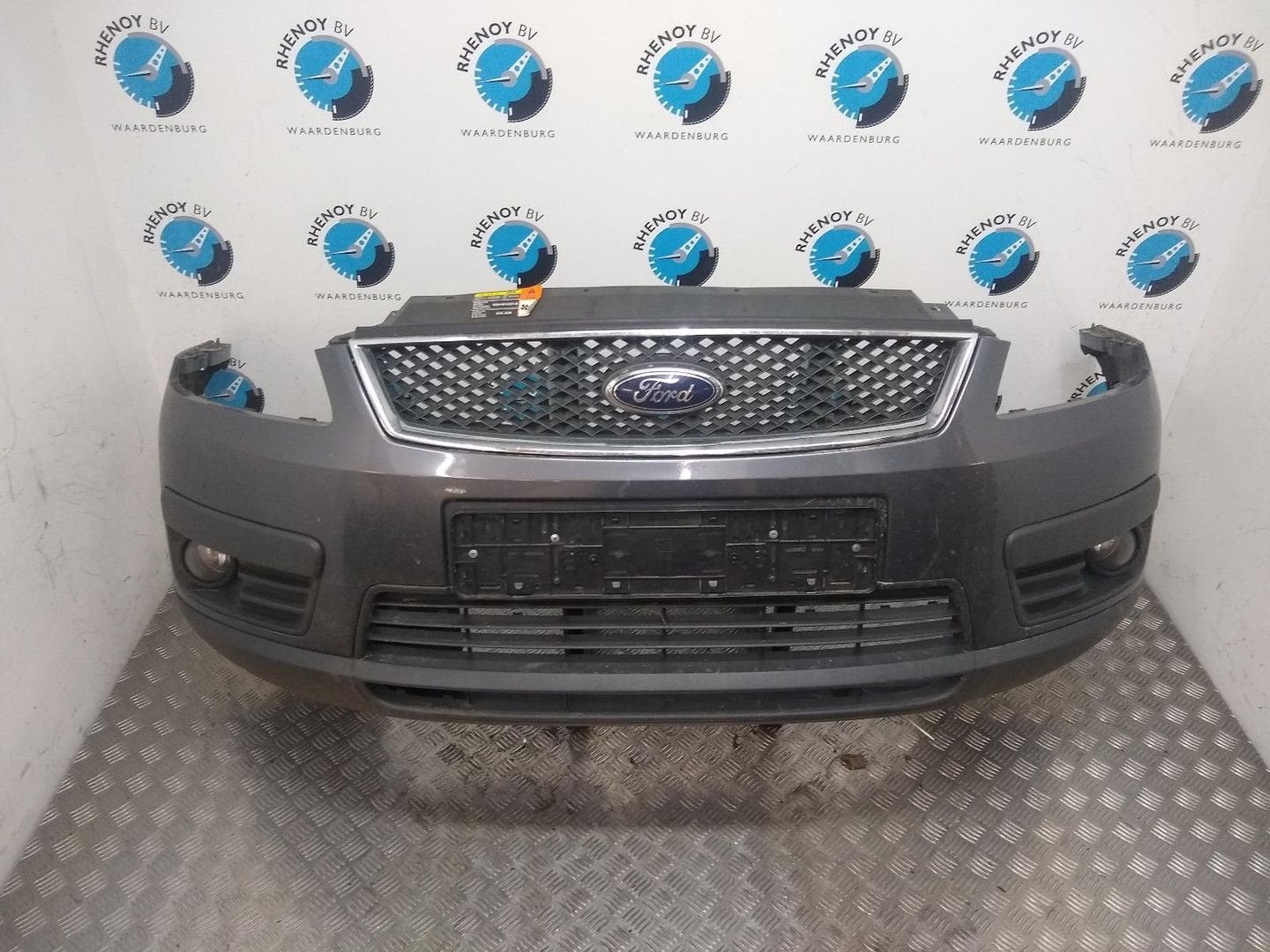 FORD FOCUS C MAX 2.0 TDCi Trend VOORBUMPER 2006, Stiba membre, Utilisé, Avant, Enlèvement ou Envoi