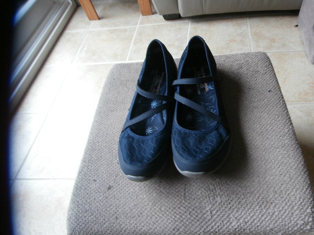 Skechers Classic Fit luchtgekoelde schoenen van traagschuim, Kleding | Dames, Ophalen of Verzenden, Zo goed als nieuw, Blauw