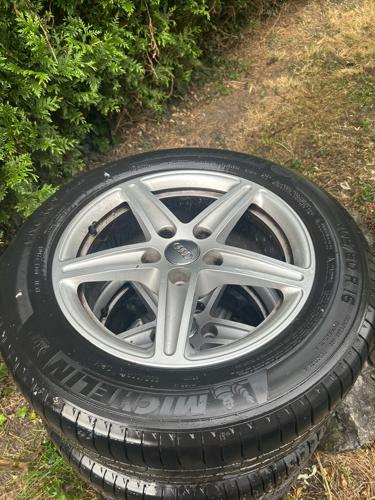 Pneus + jantes audi, Autos : Pièces & Accessoires, Enlèvement, 16 pouces, Pneu(s)