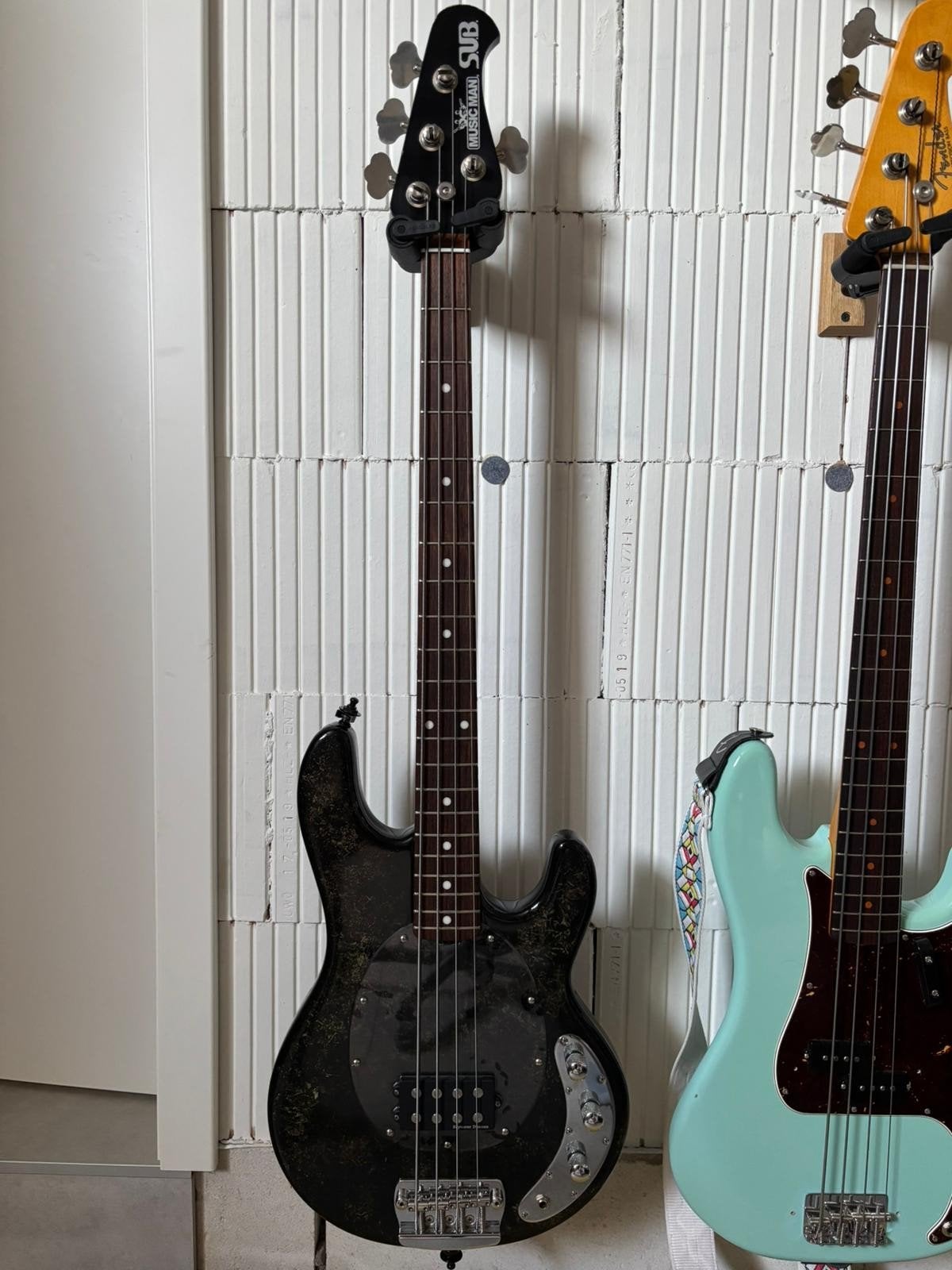 music man sub passief USA model refin, Musique & Instruments, Instruments à corde | Guitares | Basses, Enlèvement, Utilisé, Électrique