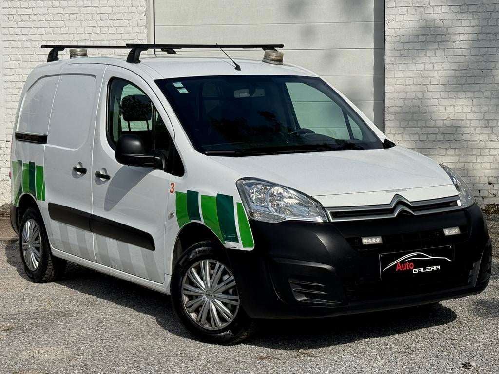 Citroen Berlingo 1.6 hdi *TVA*3Plcs*Gyrophare*Barre de toit*, Euro 5, Boîte manuelle, Entretenue par le concessionnaire, Noir