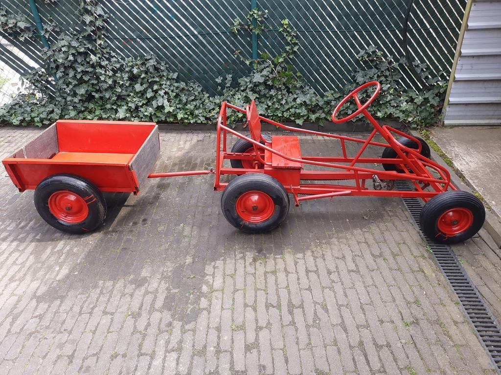 Grote gocart met aanhangwagen, Ophalen