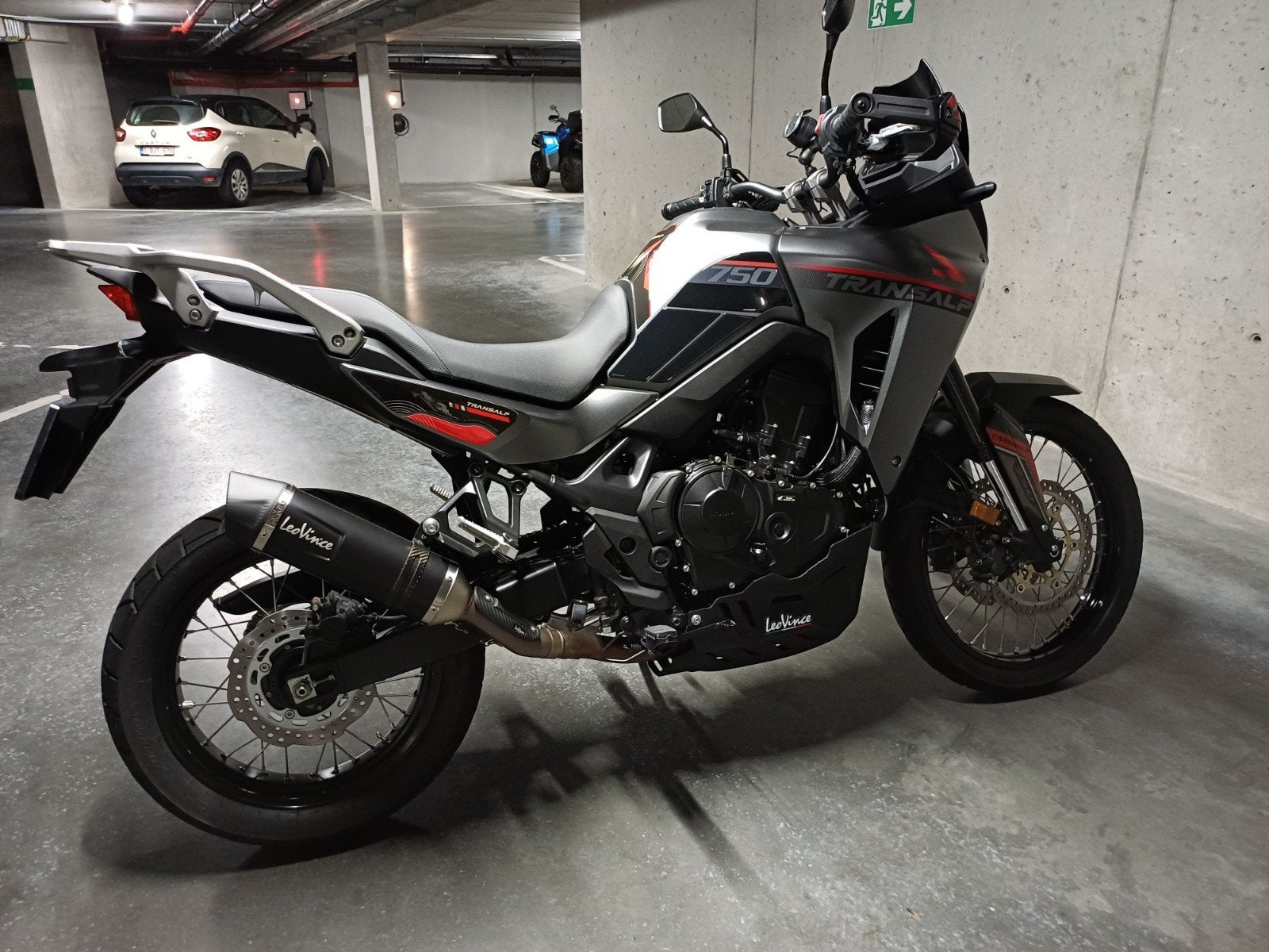 honda transalp xl750, Motoren, 750 cc, 2 cilinders, Gebruikt, Particulier
