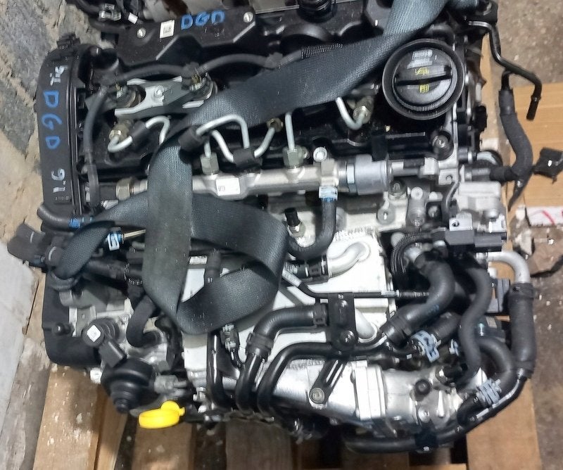 Moteur DGDB Complet TOURAN TIGUAN VW, Envoi, Utilisé, Daihatsu