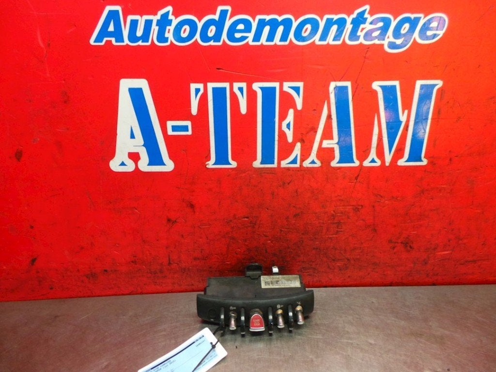 COMMUTATEUR START/STOP Mini Mini (F55) (01-2013/10-2017), Petuelring 130
80809  München, DE, Mini, Utilisé, Minikundenbetreuung@mini.de