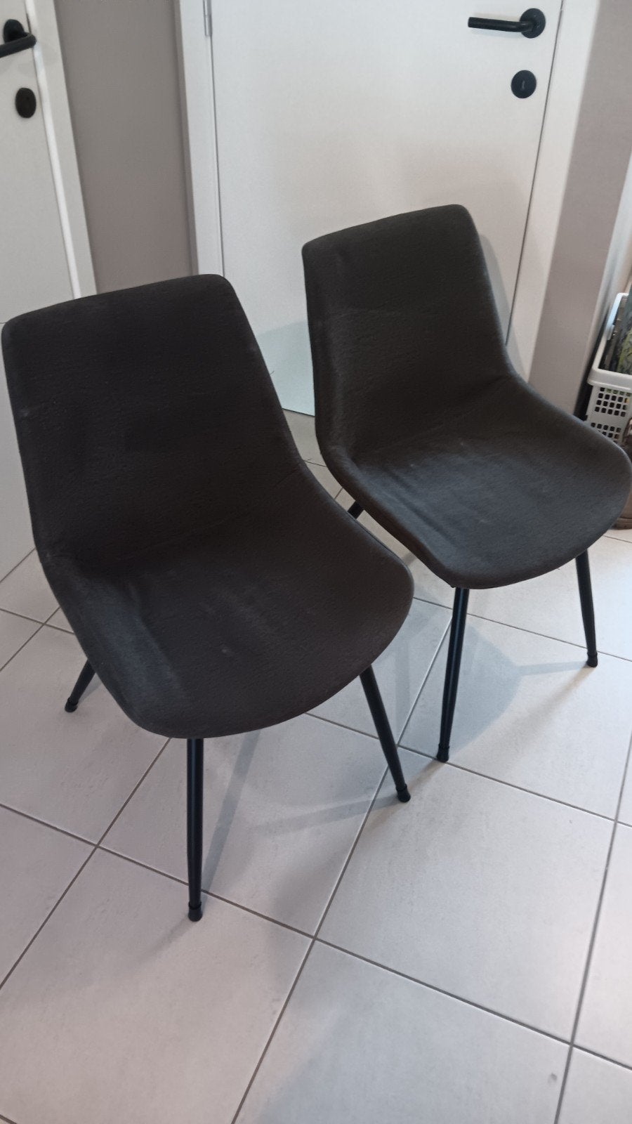 Set van 4 stoelen in stof met zwart metalen onderstel, Autres couleurs, Enlèvement, Utilisé, Modern