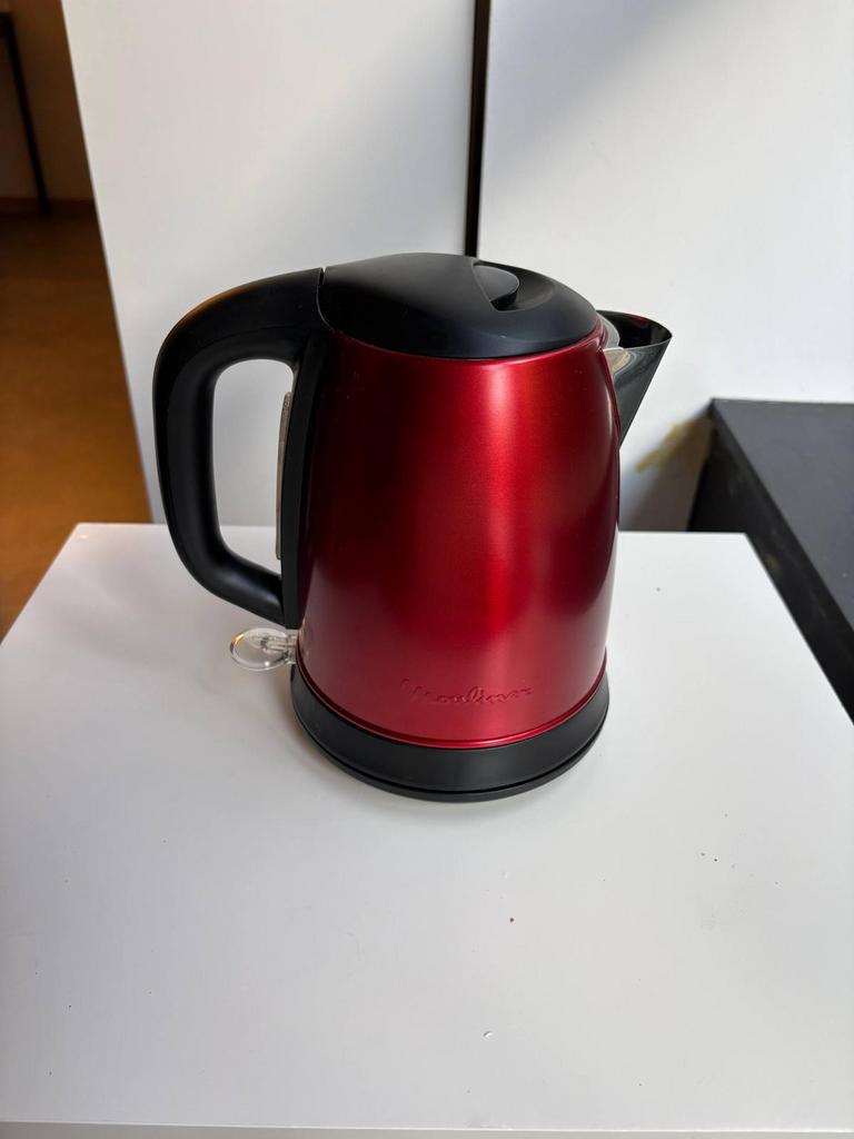 Moulinex Bouilloire Subito / Electric Kettle, 1 à 2 litres, Enlèvement, Comme neuf