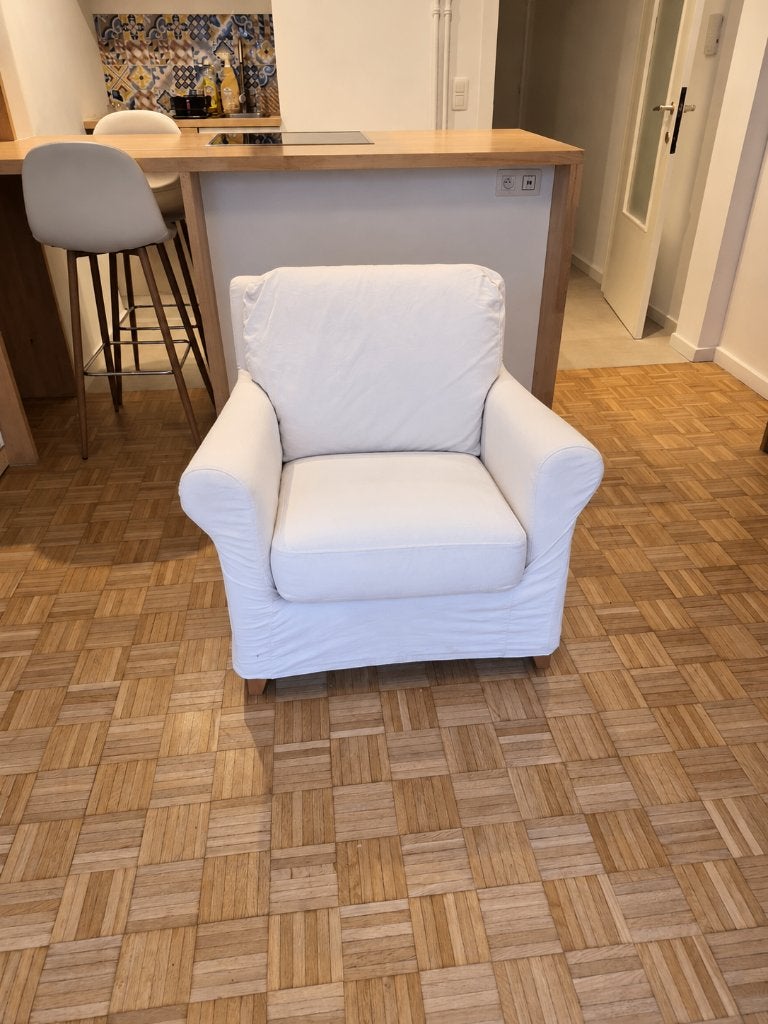 Fauteuil blanc, Enlèvement, Utilisé