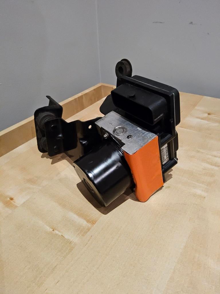 Bloc abs hydraulique vw polo 9n3, Autos : Pièces & Accessoires, Électronique & Câbles, Seat, Volkswagen, Skoda, Utilisé, Enlèvement ou Envoi