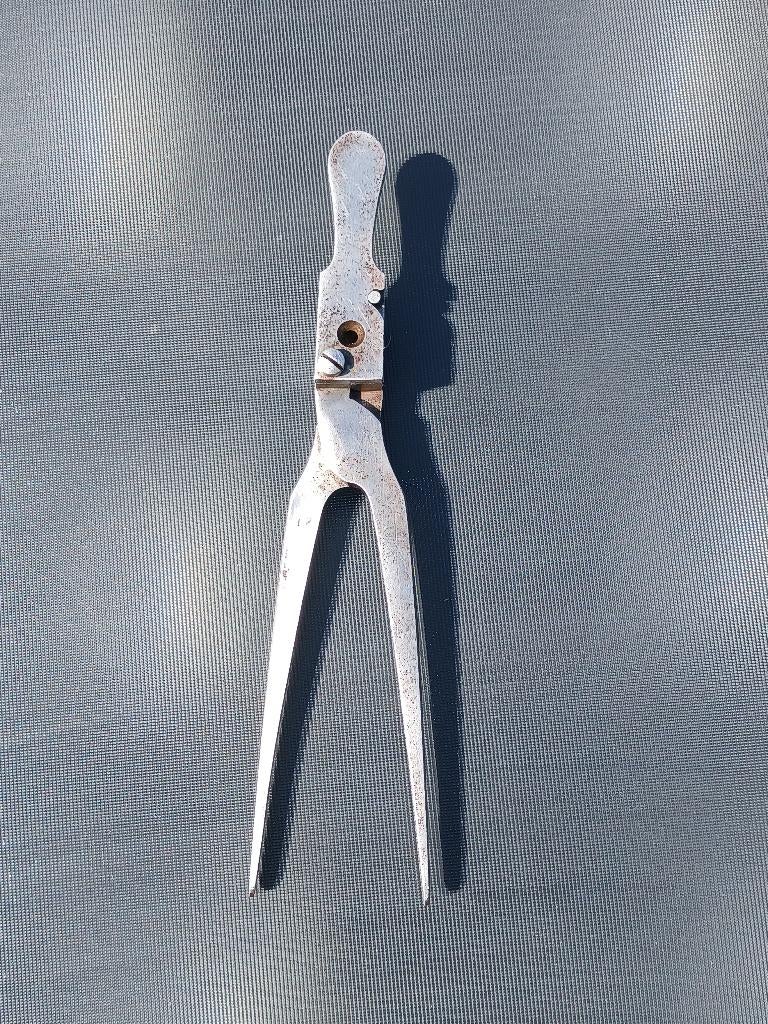 Antieke kogeltang 12mm/kaliber .44/45, Verzamelen, Verzenden