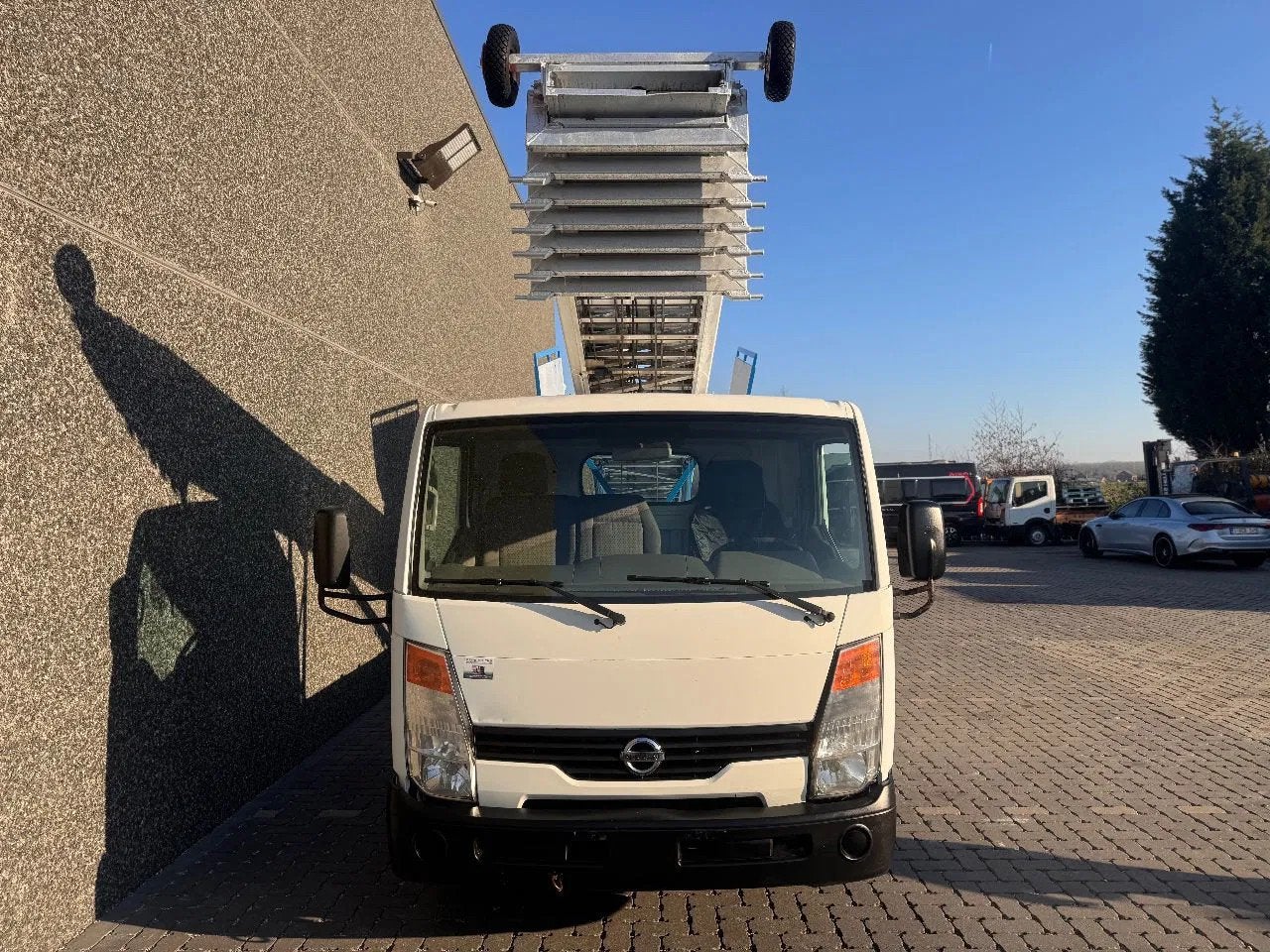 Nissan Cabstar KLAAS HV33/5M ONLY 1620HRS ! (bj 2012), Auto's, Gebruikt, Diesel, 131 pk, Te koop