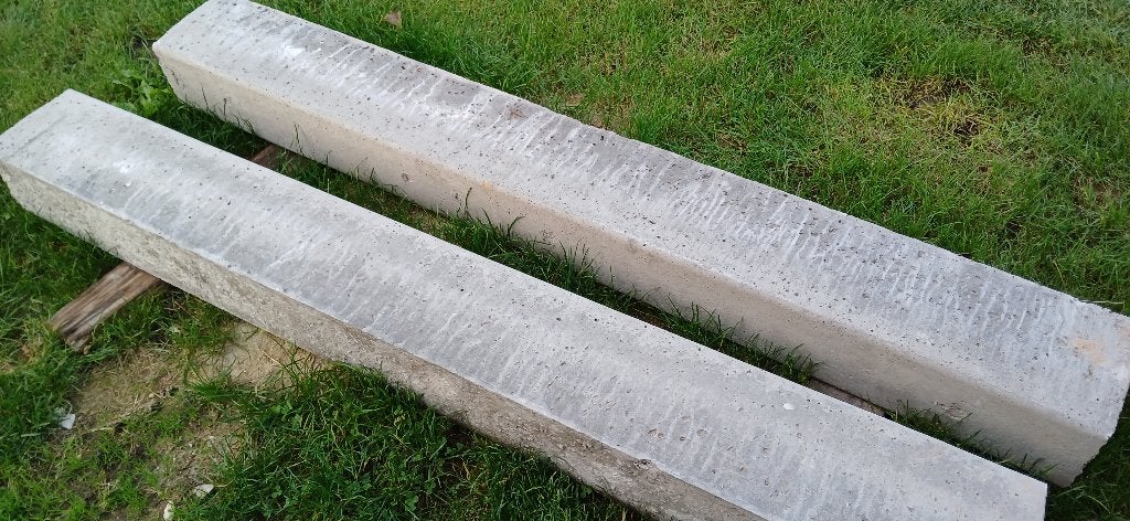 Holle betonnen latei, Ophalen, Nieuw, Beton