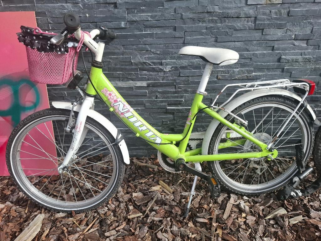 Kinderfiets meisje, Ophalen