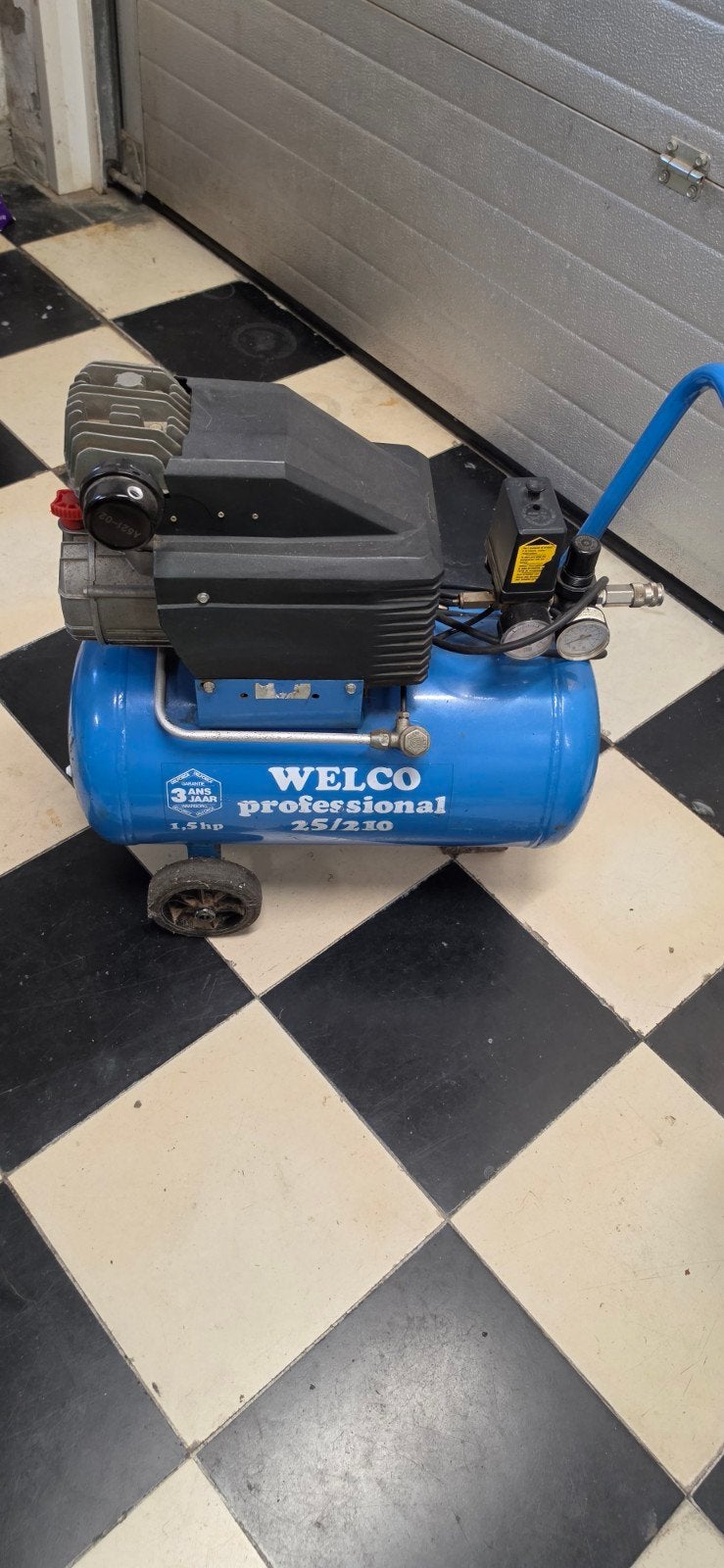 WELCO 25/210 Compressor, Doe-het-zelf en Bouw, Ophalen