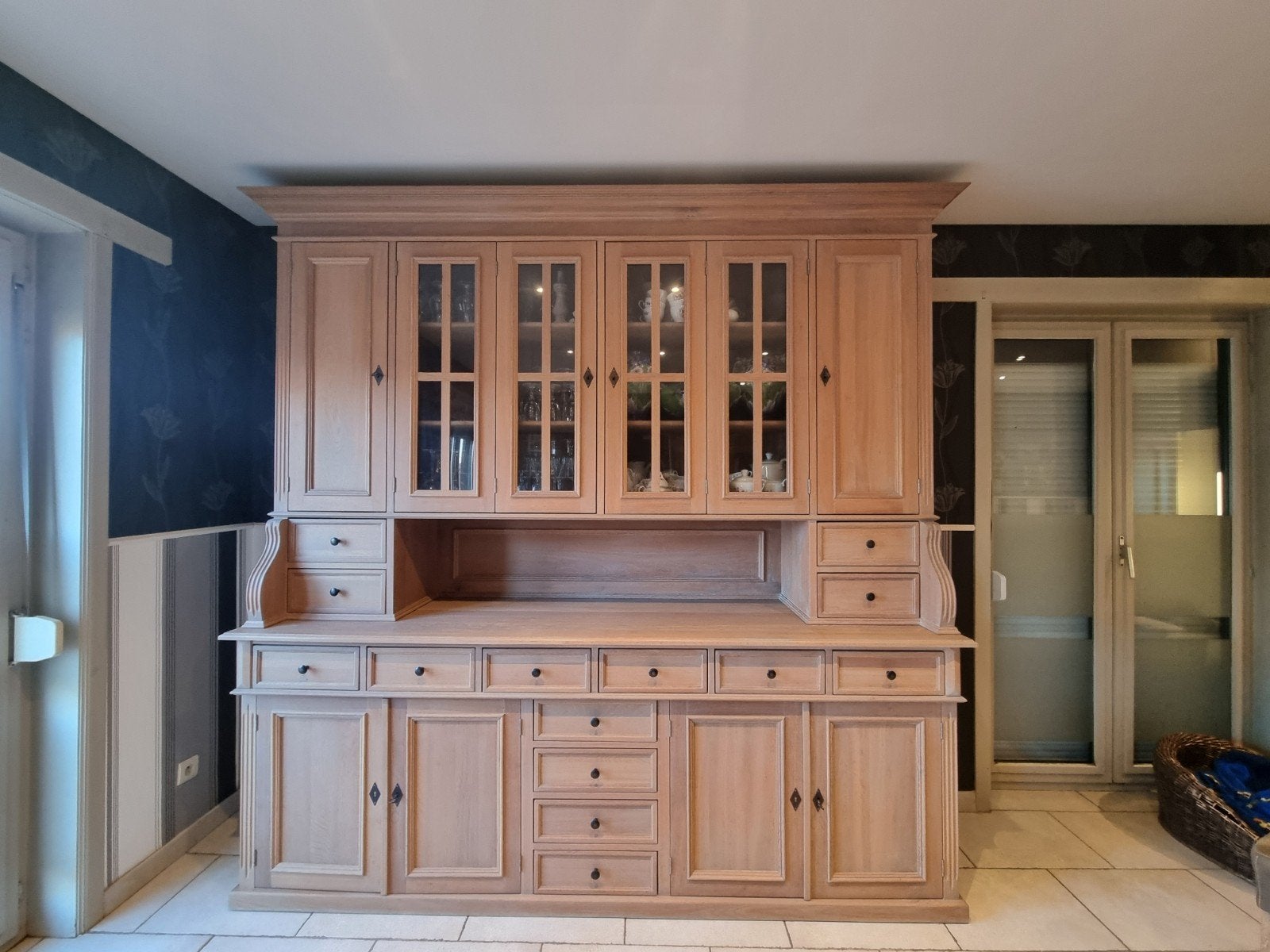 kast in eik, Huis en Inrichting, Ophalen