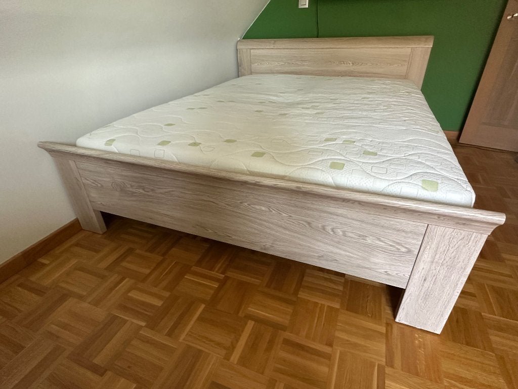lit, Queen size, Beige, Enlèvement, Utilisé