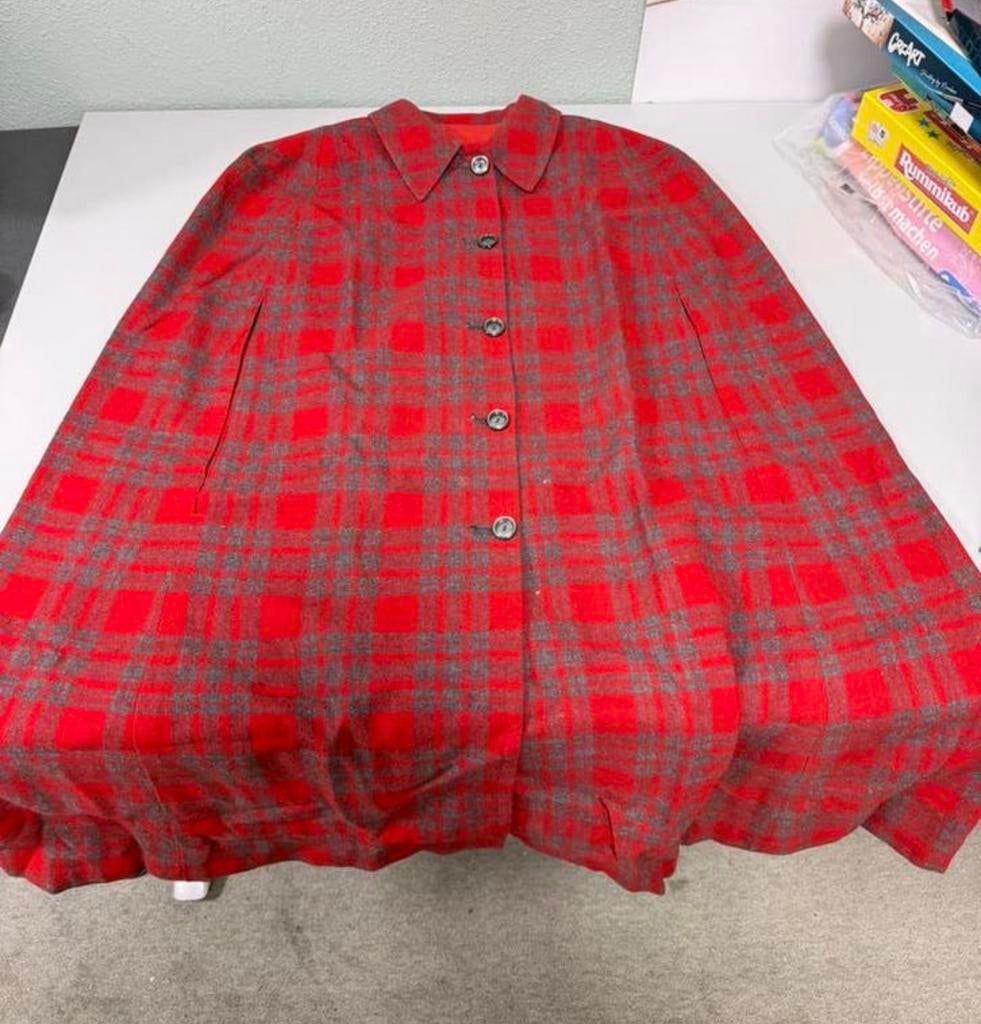 Vintage rode wollen mantel jas cape poncho met ruit L 100cm, Kleding | Dames, Ophalen of Verzenden, Zo goed als nieuw