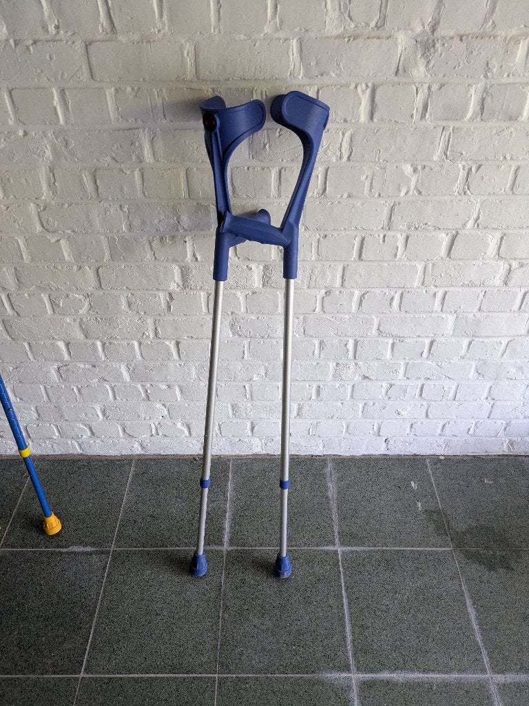 Loopkrukken, Diversen, Ophalen, In hoogte verstelbaar, Gebruikt