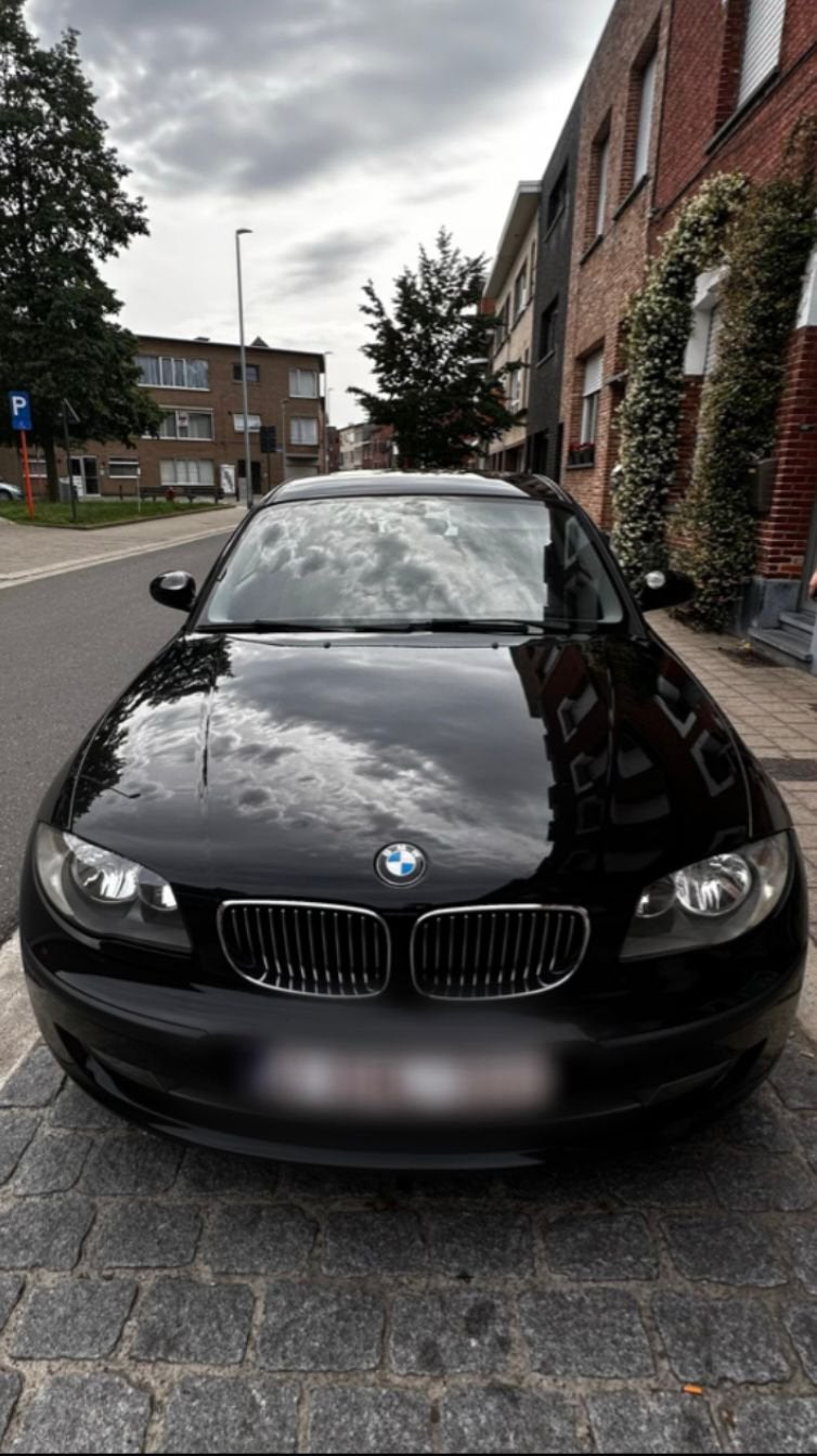 BMW 116i E81 ( 1.6 L Benzin), Auto's, BMW, 4 zetels, Parkeersensor, 1599 cc, 4 cilinders